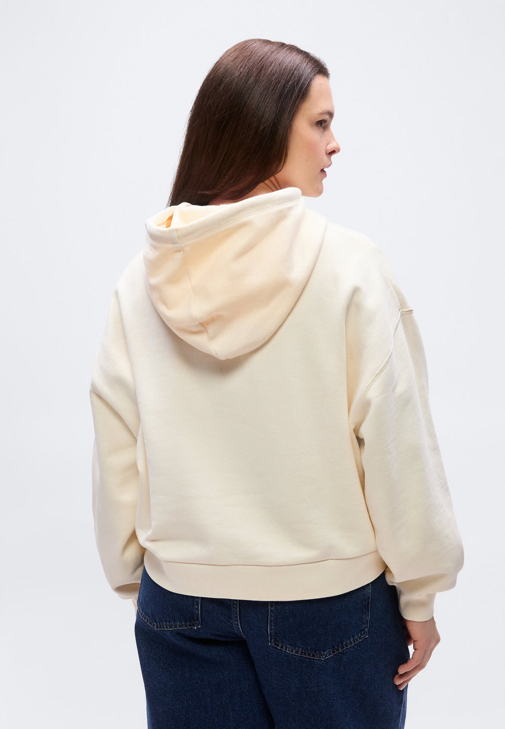 CURVE TEXTURED LOGO RELAXED DRAWSTRING HOODY Media 4