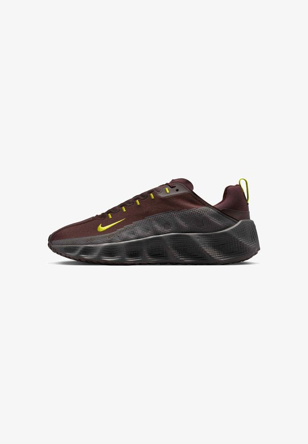 Nike Sportswear WITH REFLECTIVE DESIGN ACCENTS AVA ROVER - Trainers - earth black/bright cactus/bright cactus