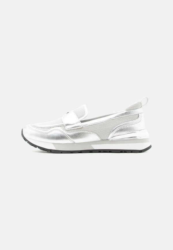 MICHAEL Michael Kors NOVA LOAFER
