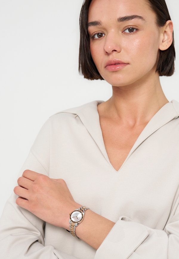 DKNY