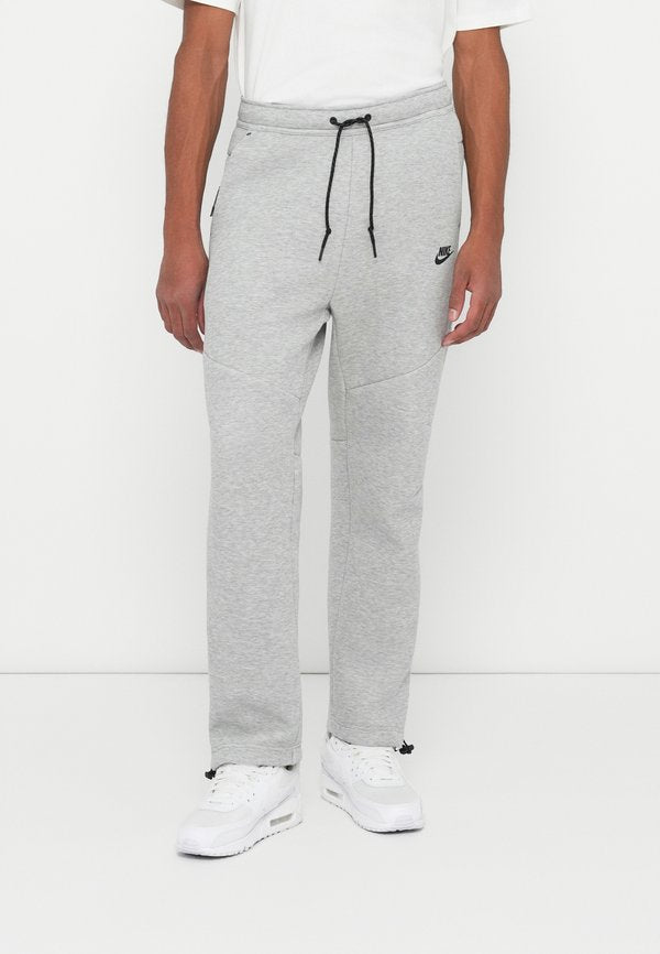 Nike Sportswear PANT - Tracksuit bottoms - grey/black