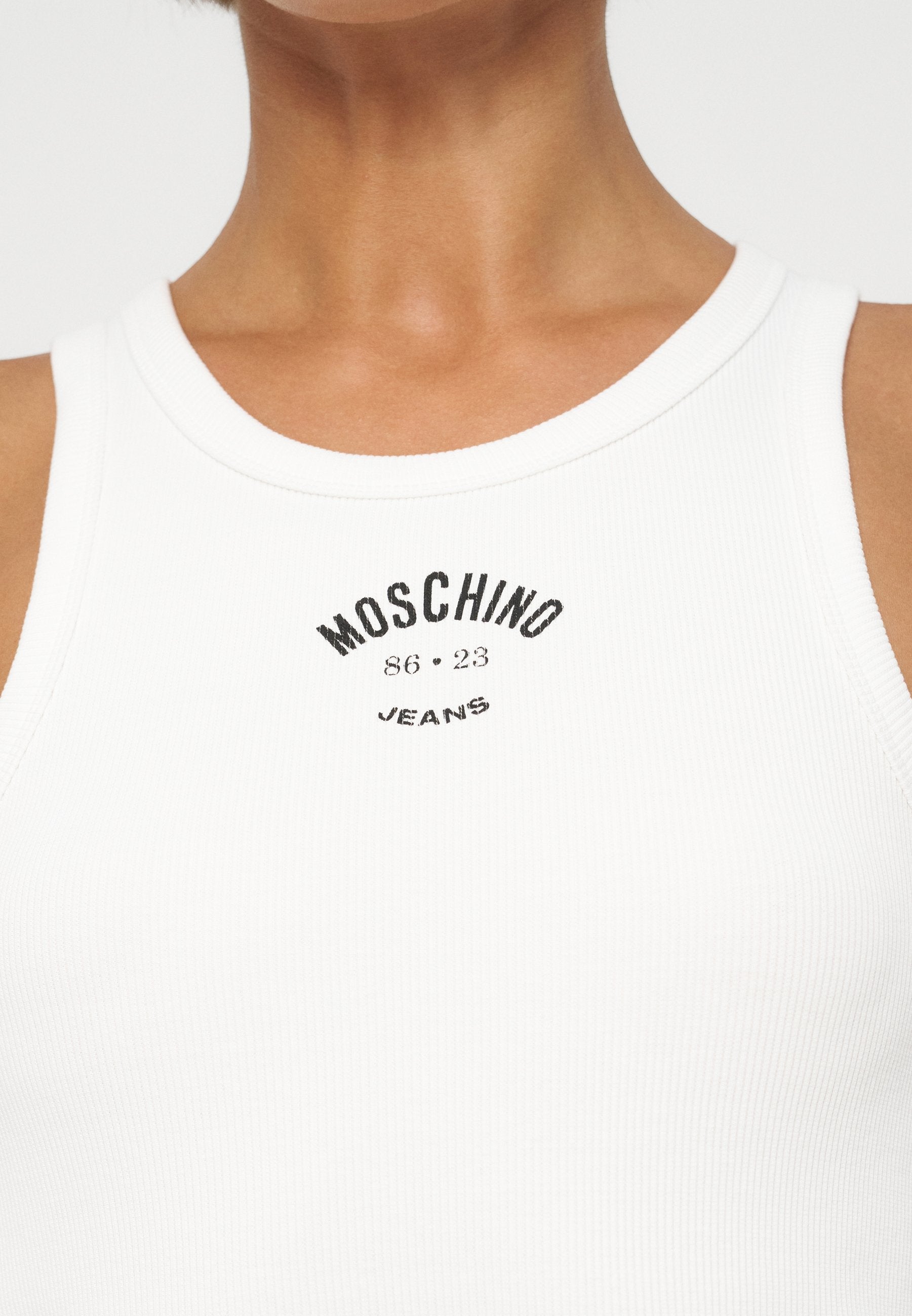 MOSCHINO JEANS