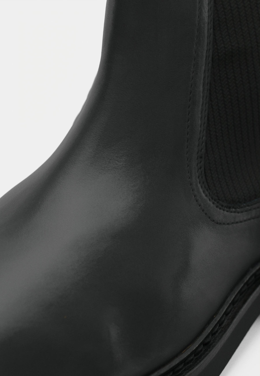 LIGHTWEIGHT LEATHER CHELSEA BOOTS Media 6