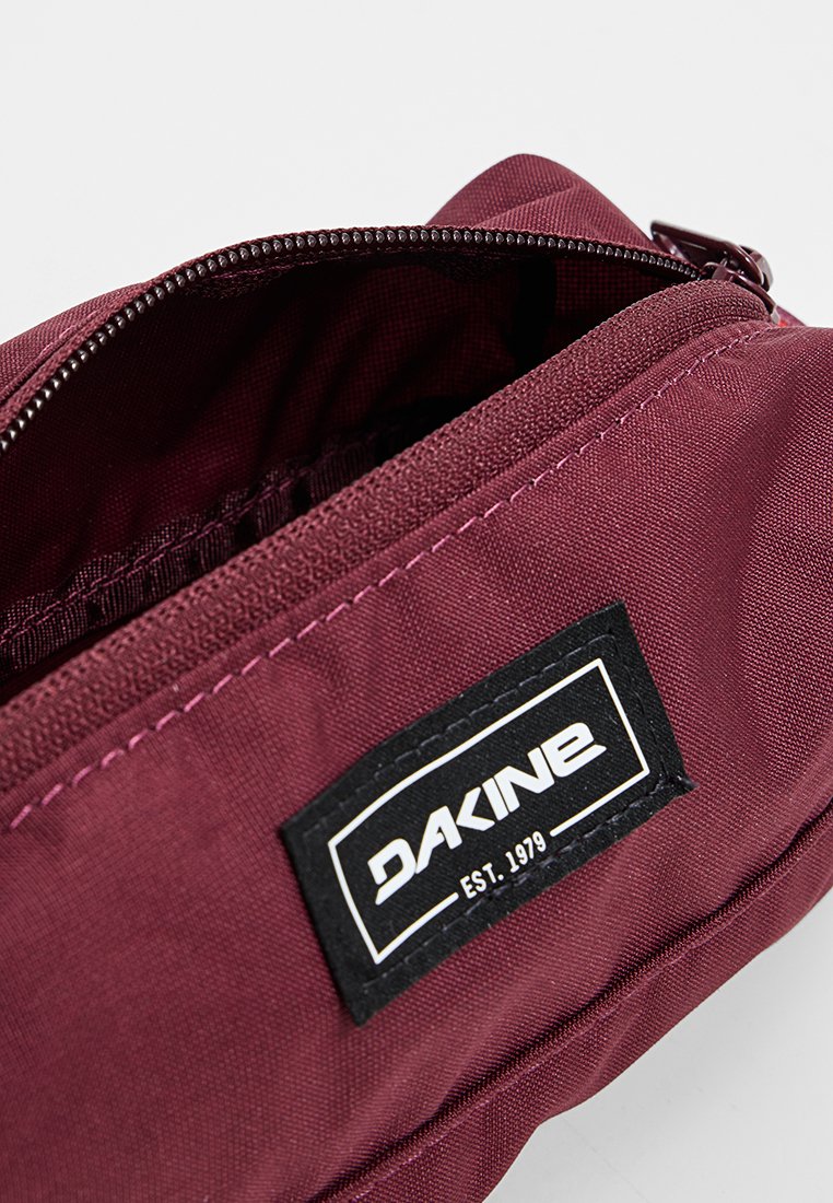 Dakine