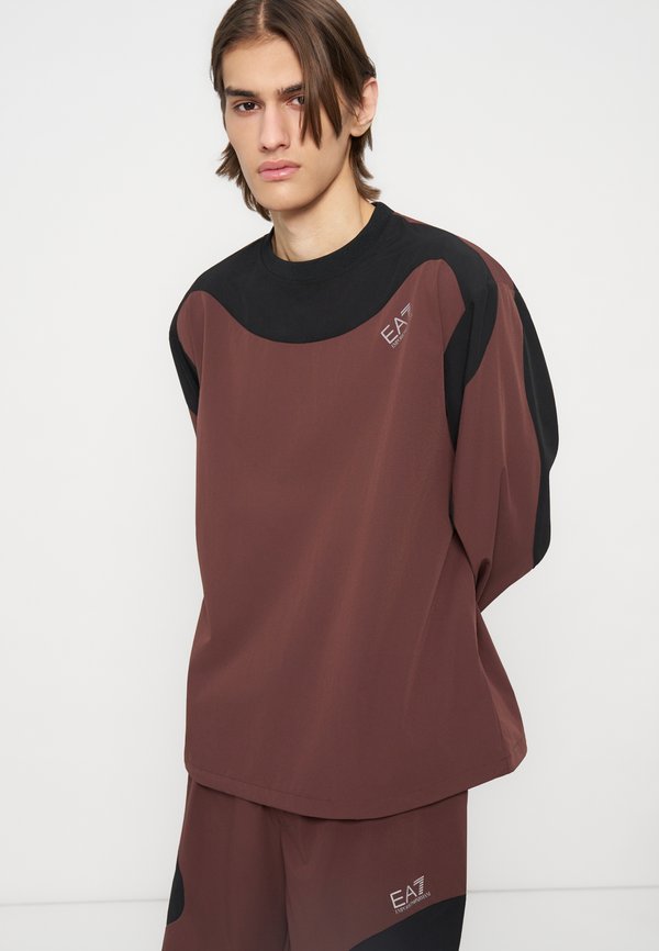 EA7 Emporio Armani