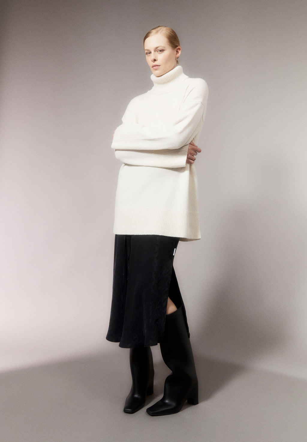 ARDIAA ROLLNECK Media 6