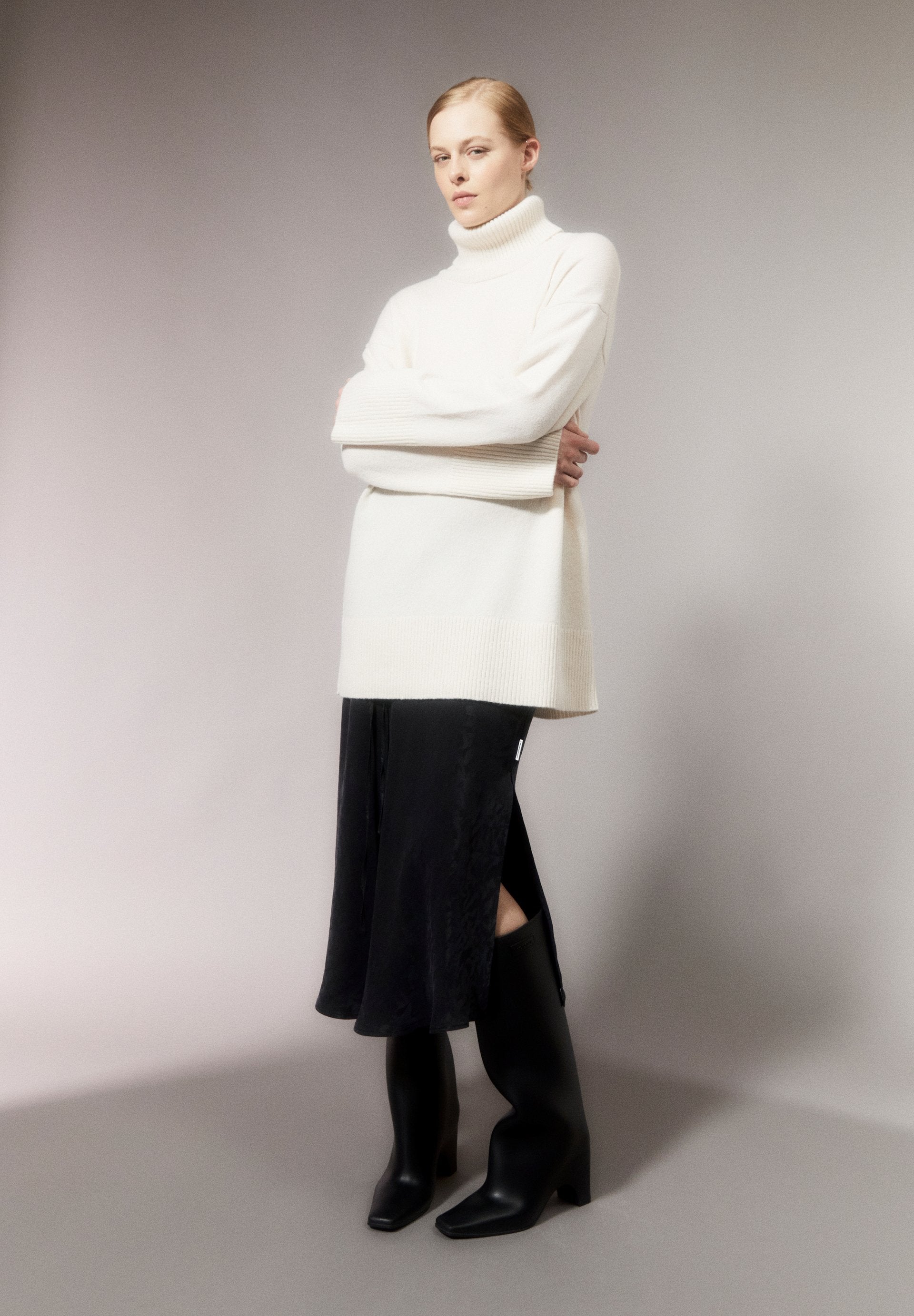ARDIAA ROLLNECK Media 6