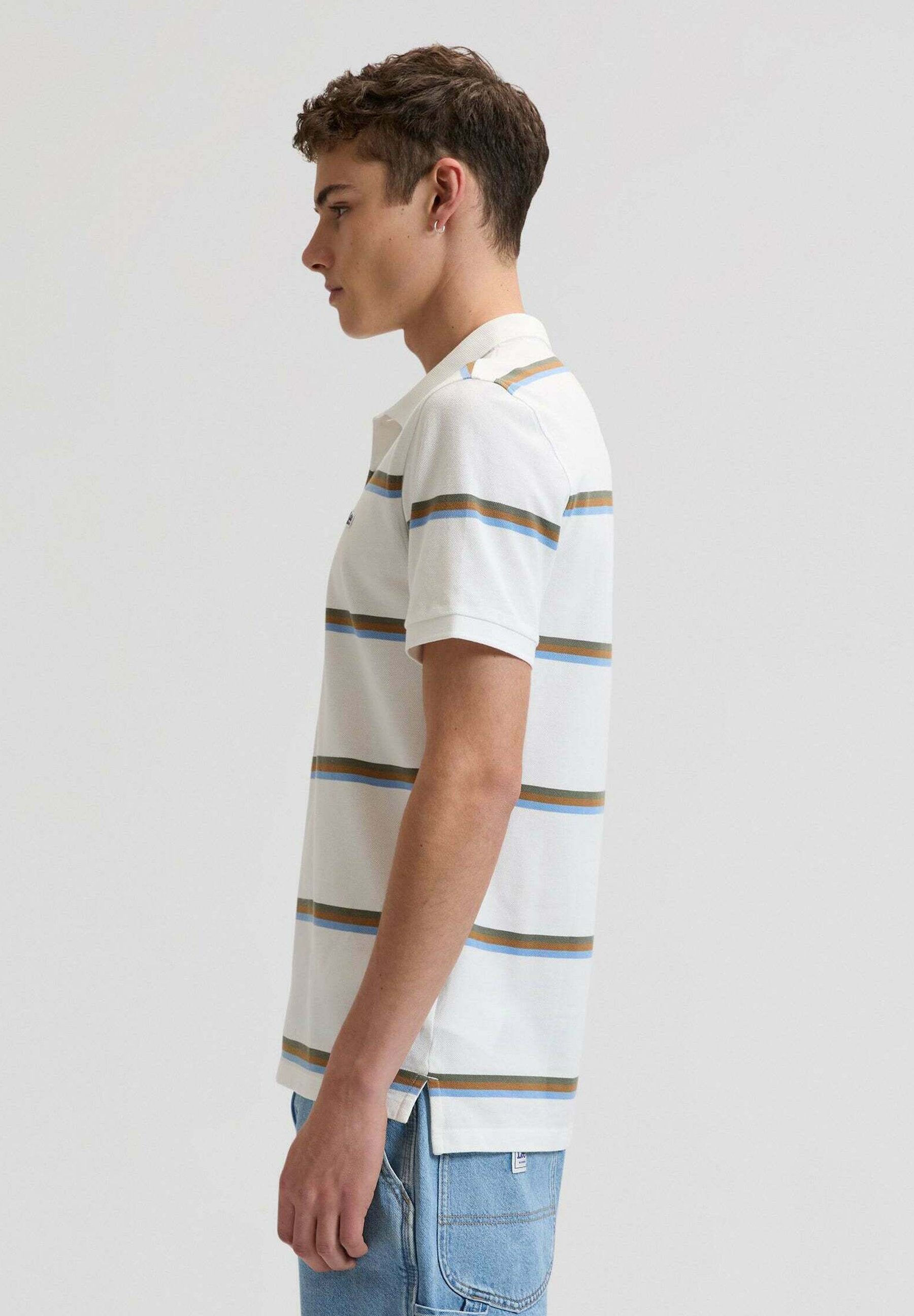 Lee