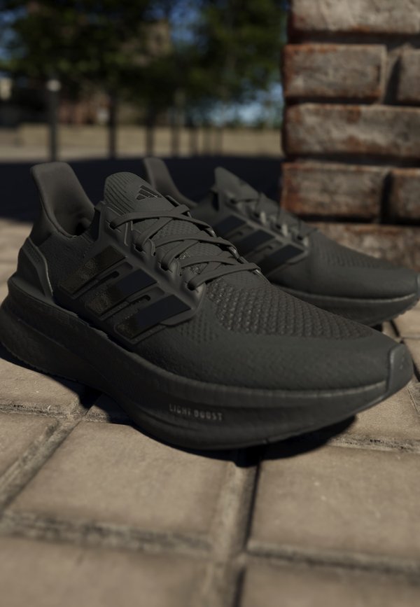 adidas Performance ULTRABOOST 5