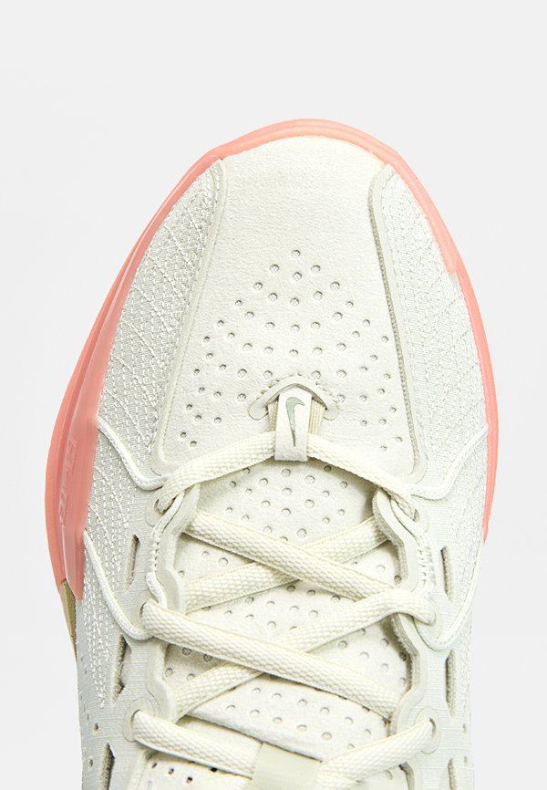 Nike Performance GT CUT 3