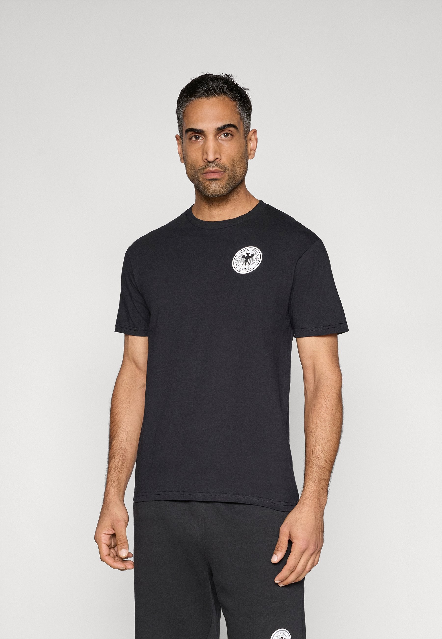 Fanatics DEUTSCHLAND DFB SMALL RETRO CREST