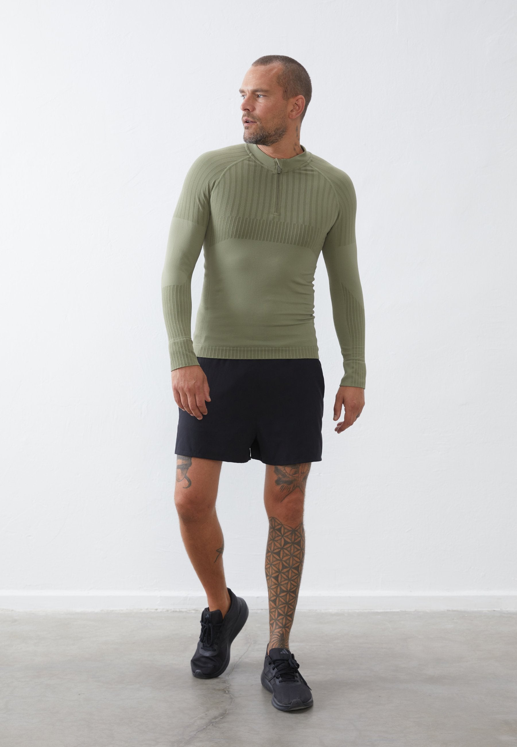 Pier One Sport LONG SLEEVE SEAMLESS TOP WITH 1/4 ZIP