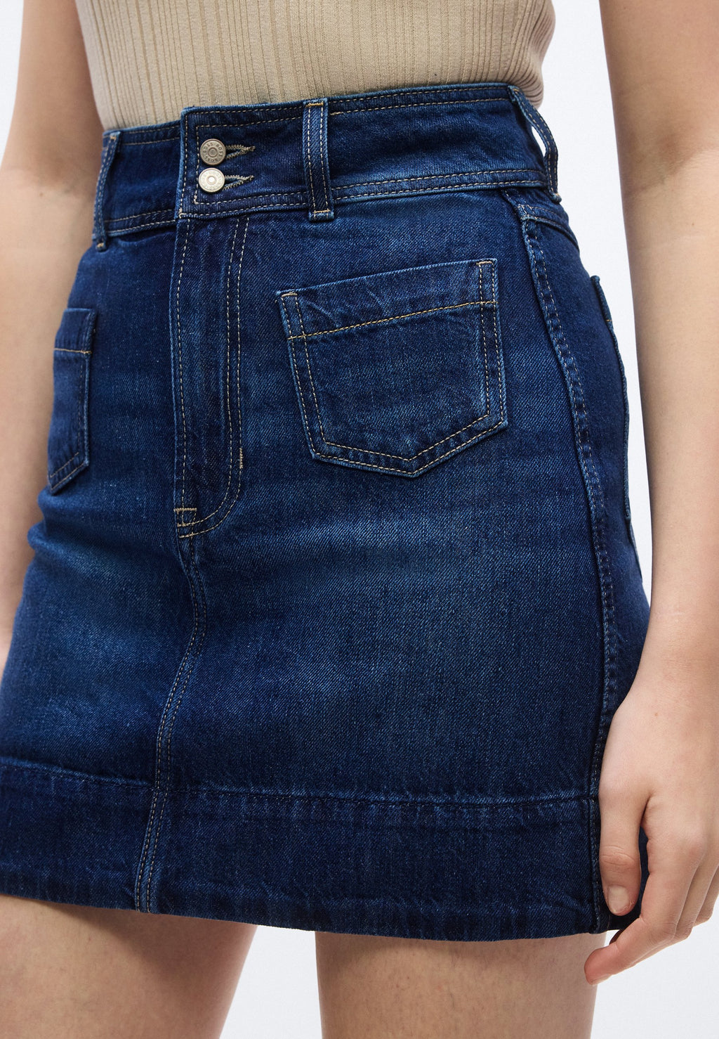 BOSS SKIRT 1.0
