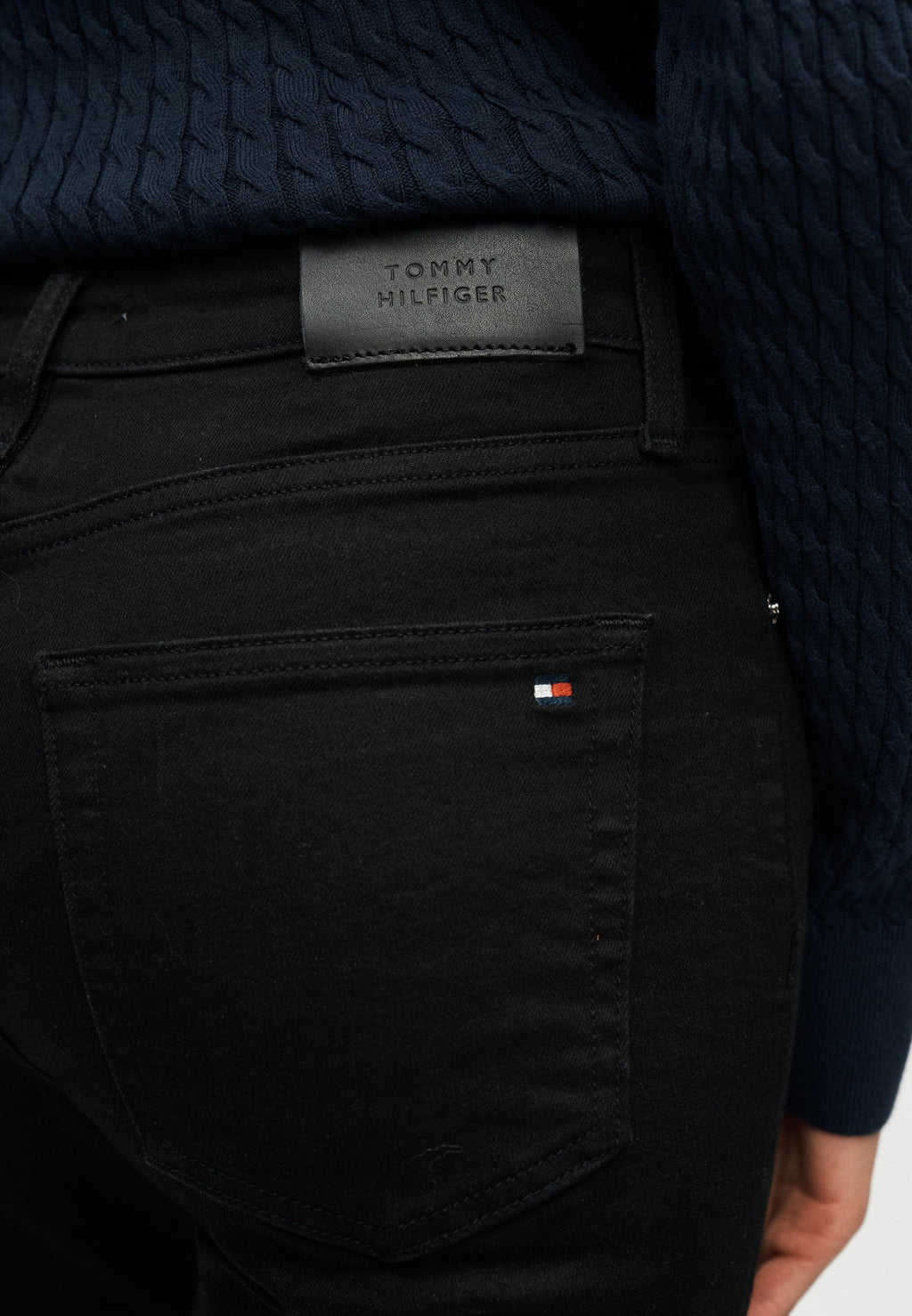 COMO MID RISE SKINNY BLACK JEANS Media 6