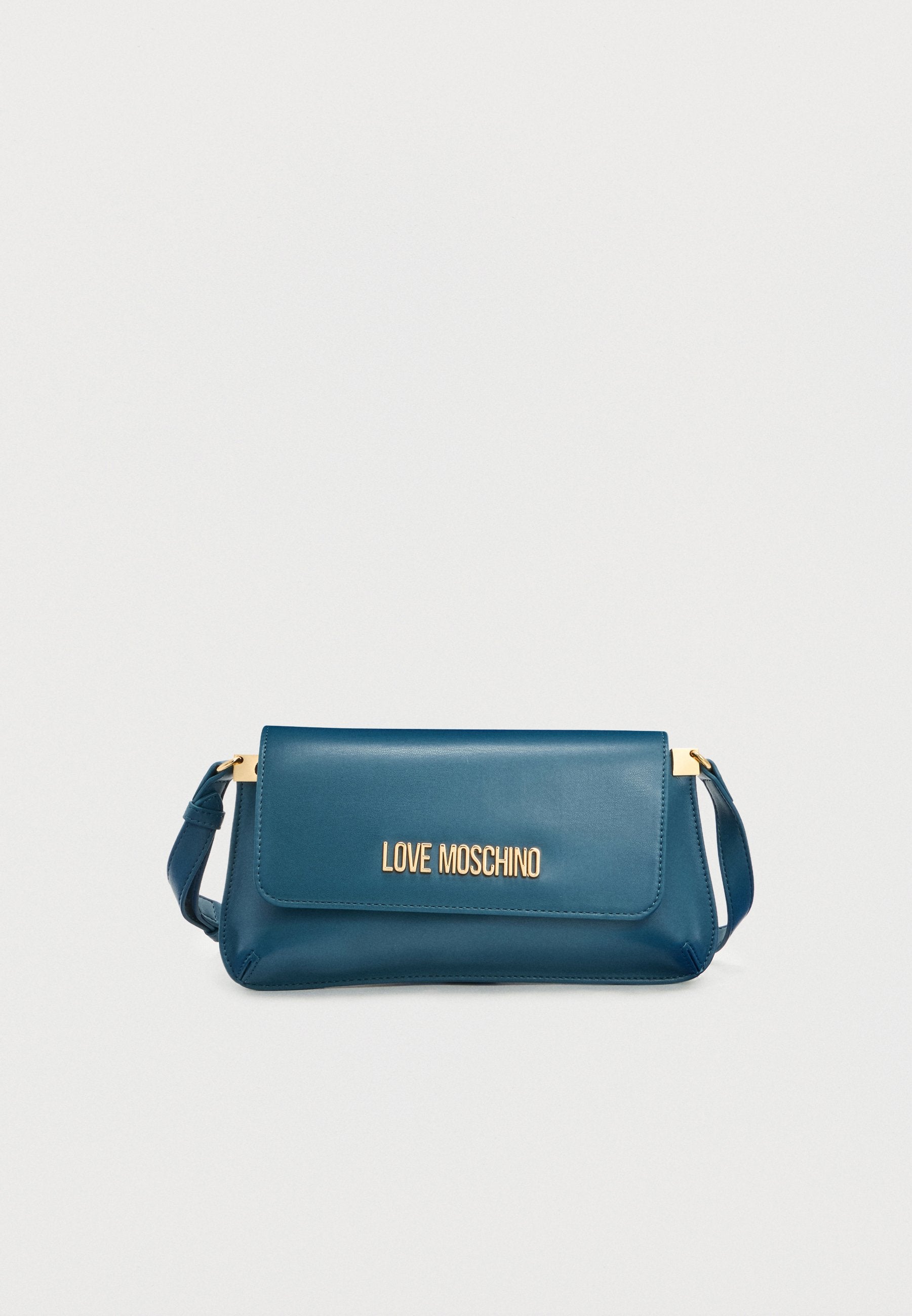 Love Moschino