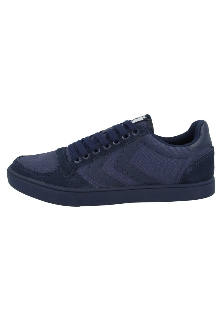 SLIMMER STADIL TONAL LOW Media 1