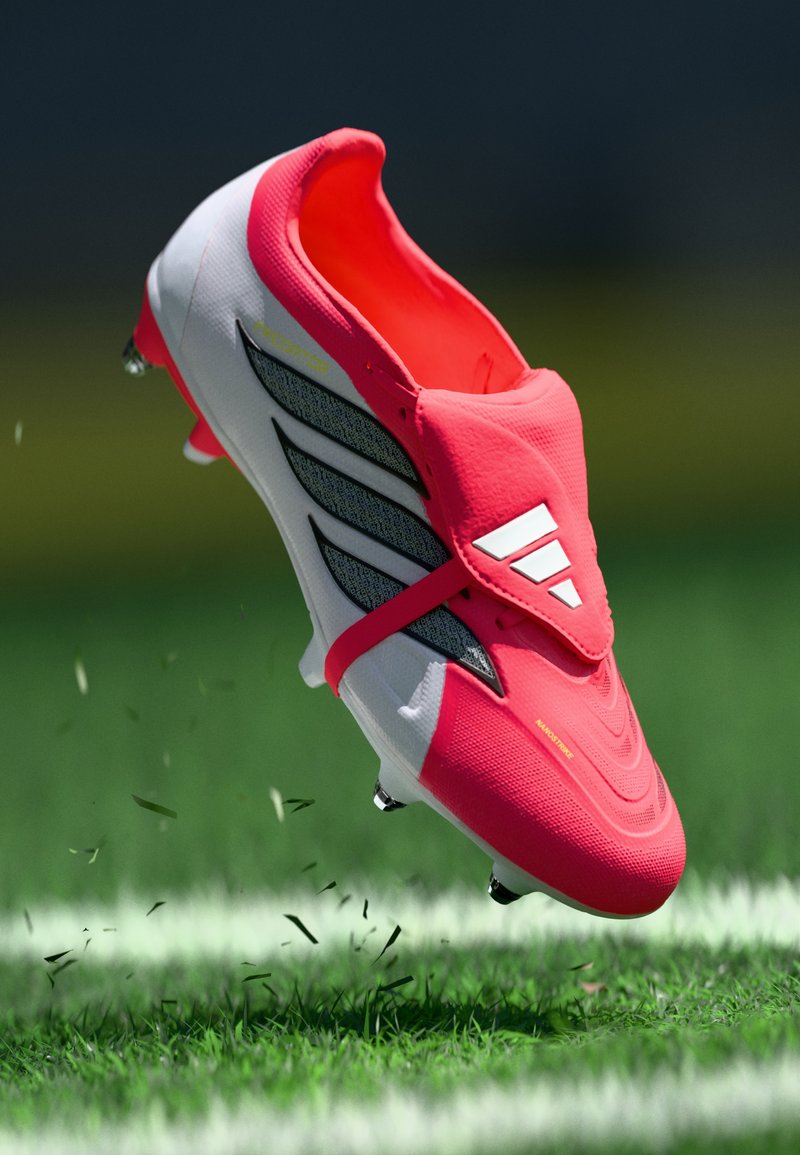 PREDATOR LEAGUE FOLD OVER TONGUE SOFT GROUND Media 1