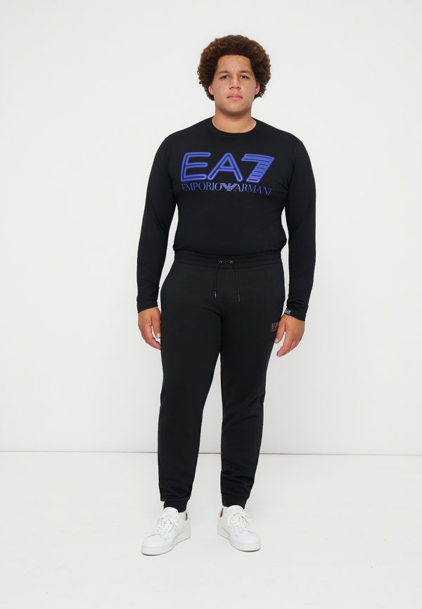 EA7 Emporio Armani