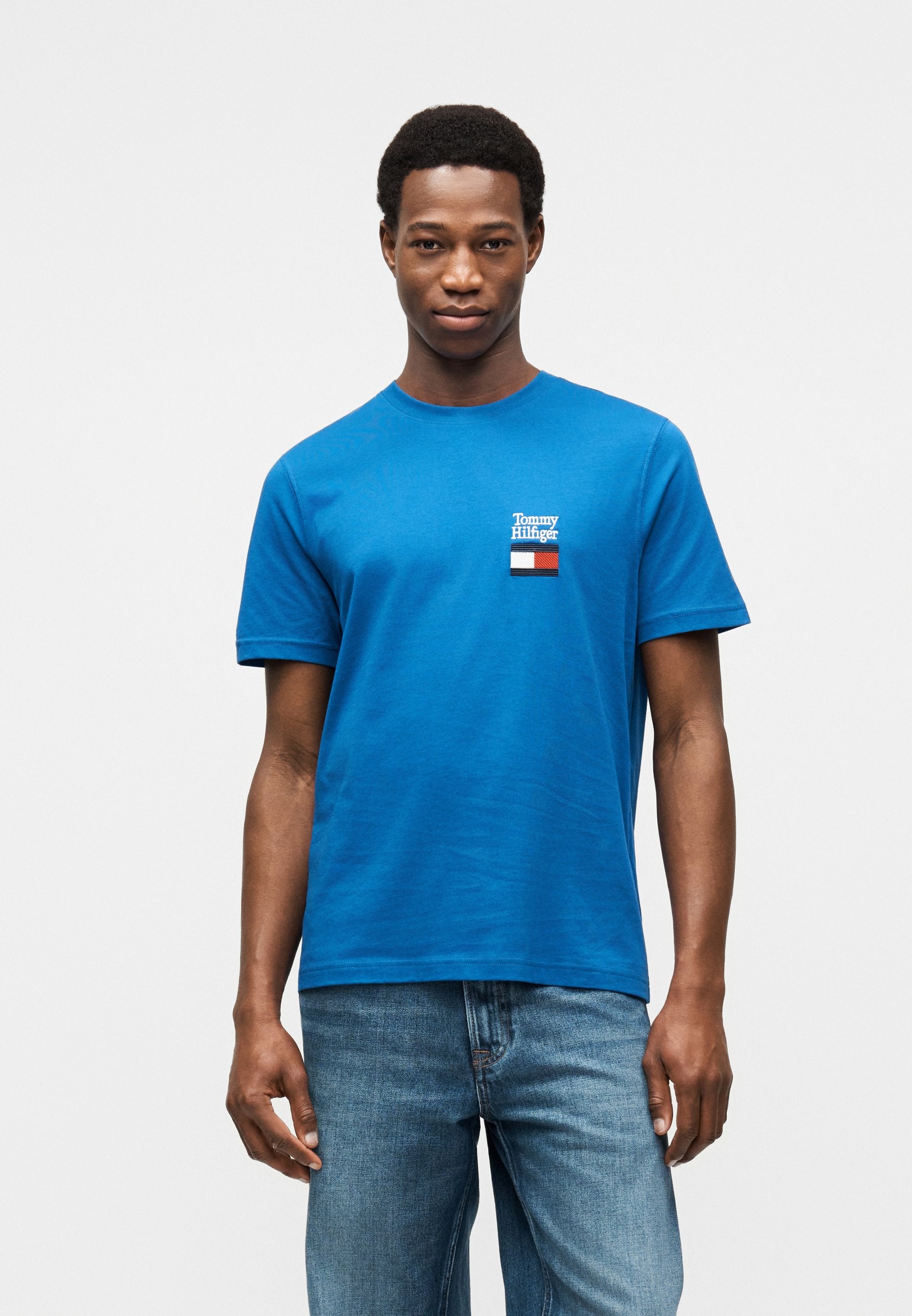 LOGO EMBROIDERY JERSEY CREW NECK T-SHIRT Media 3