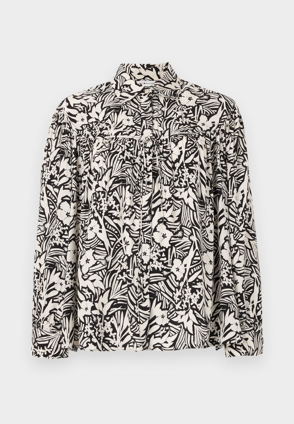 BLOUSE Media 1