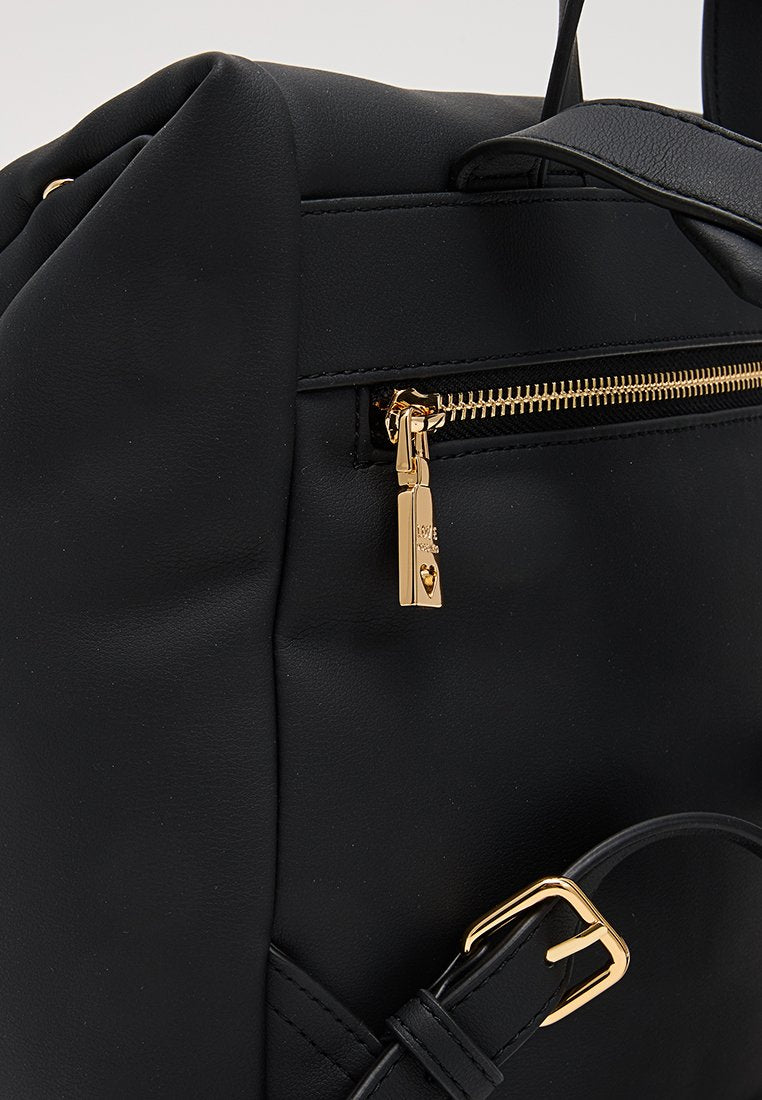Love Moschino