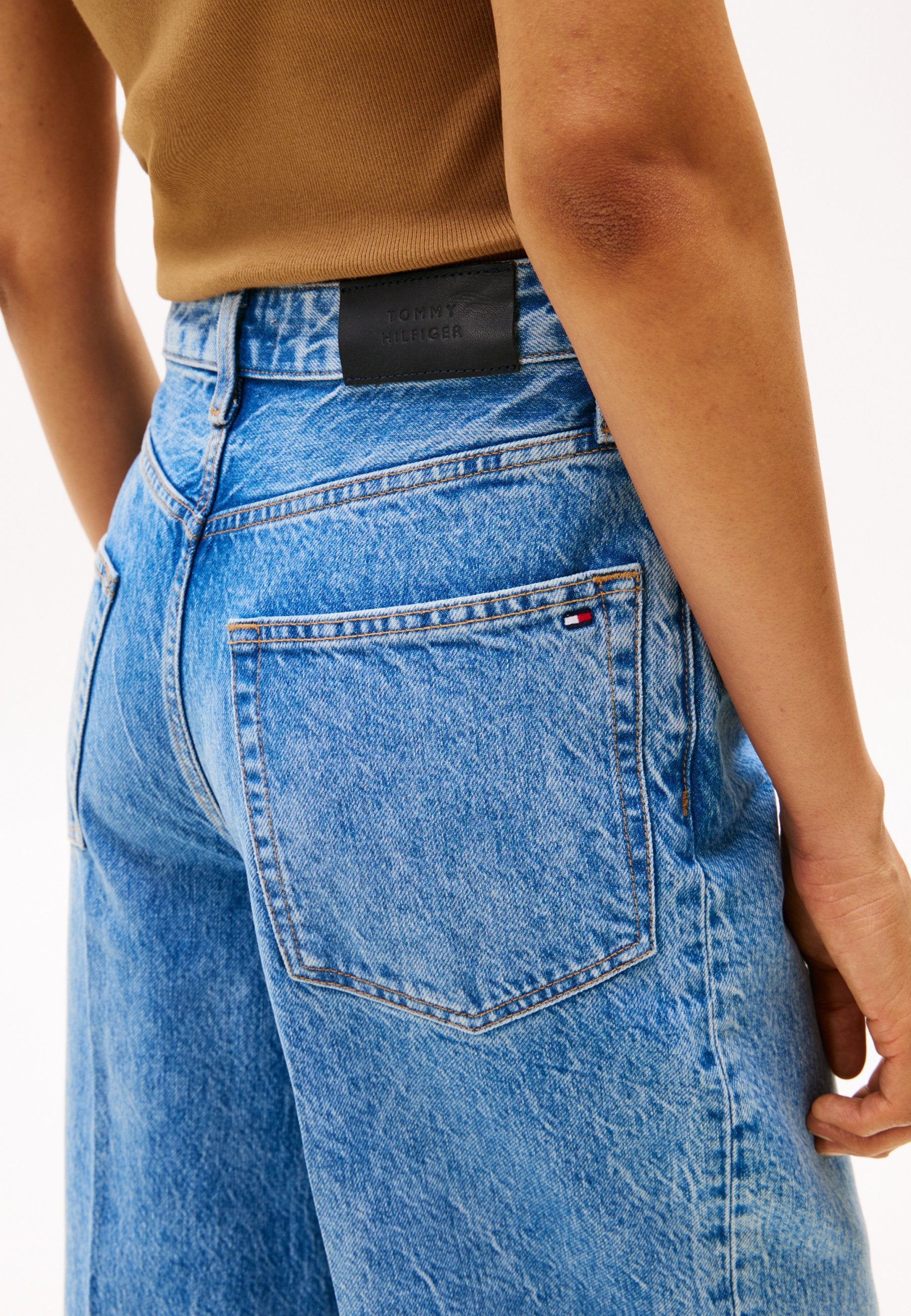WIDE LEG  Media 5