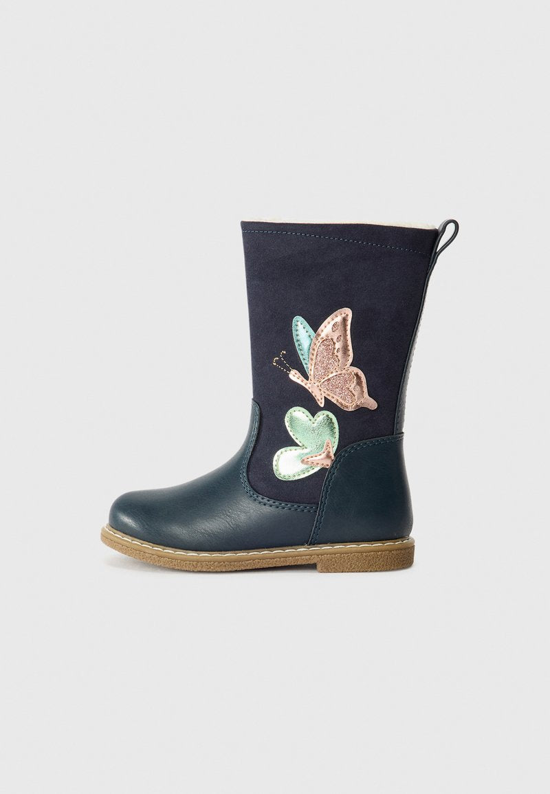 Marineblaue Leder- und Wildleder-Stiefelette mit einem Schmetterlings- und Blattdesign in Pink und Grün, gummierter Sohle und gesteppten Details.