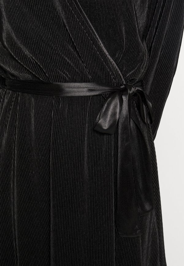 Vero Moda Petite VMAVI WRAP DRESS