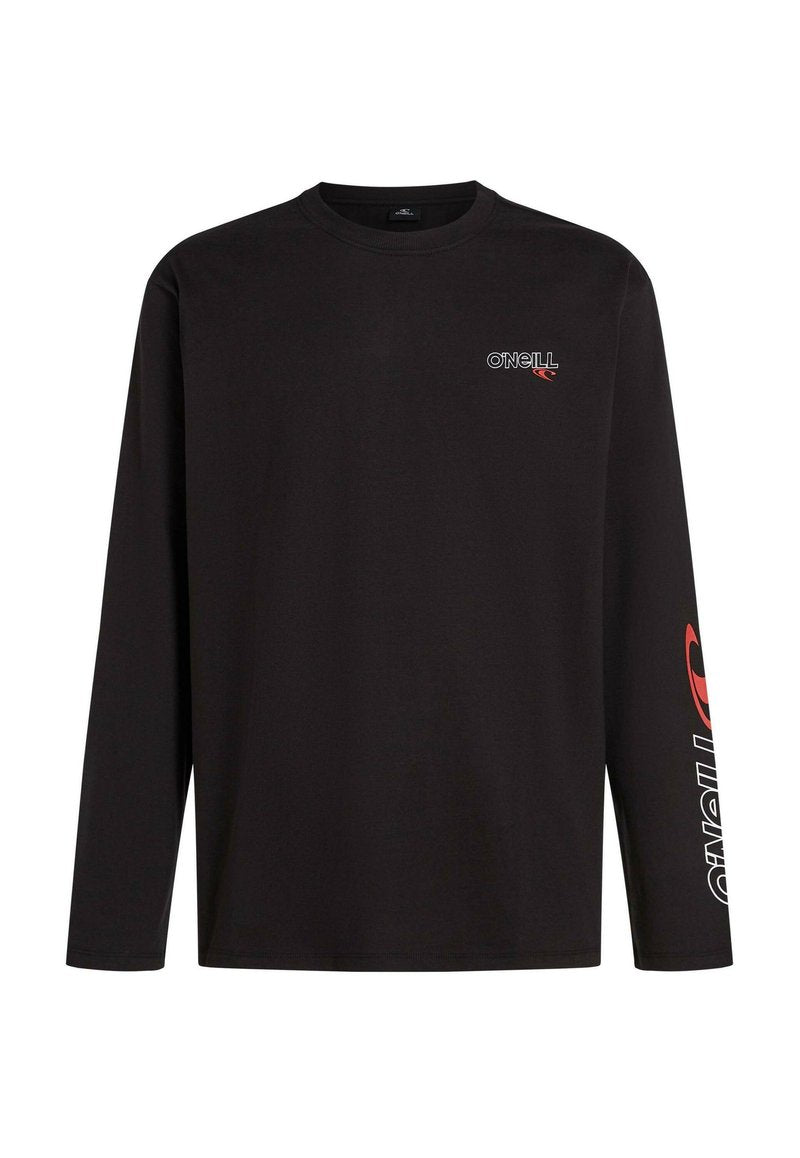 Schwarzes langärmeliges T-Shirt aus Baumwolle mit rundem Ausschnitt. Verfügt über ein Logo auf der Vorderseite und einen rot akzentuierten Markennamen auf dem Ärmel.
