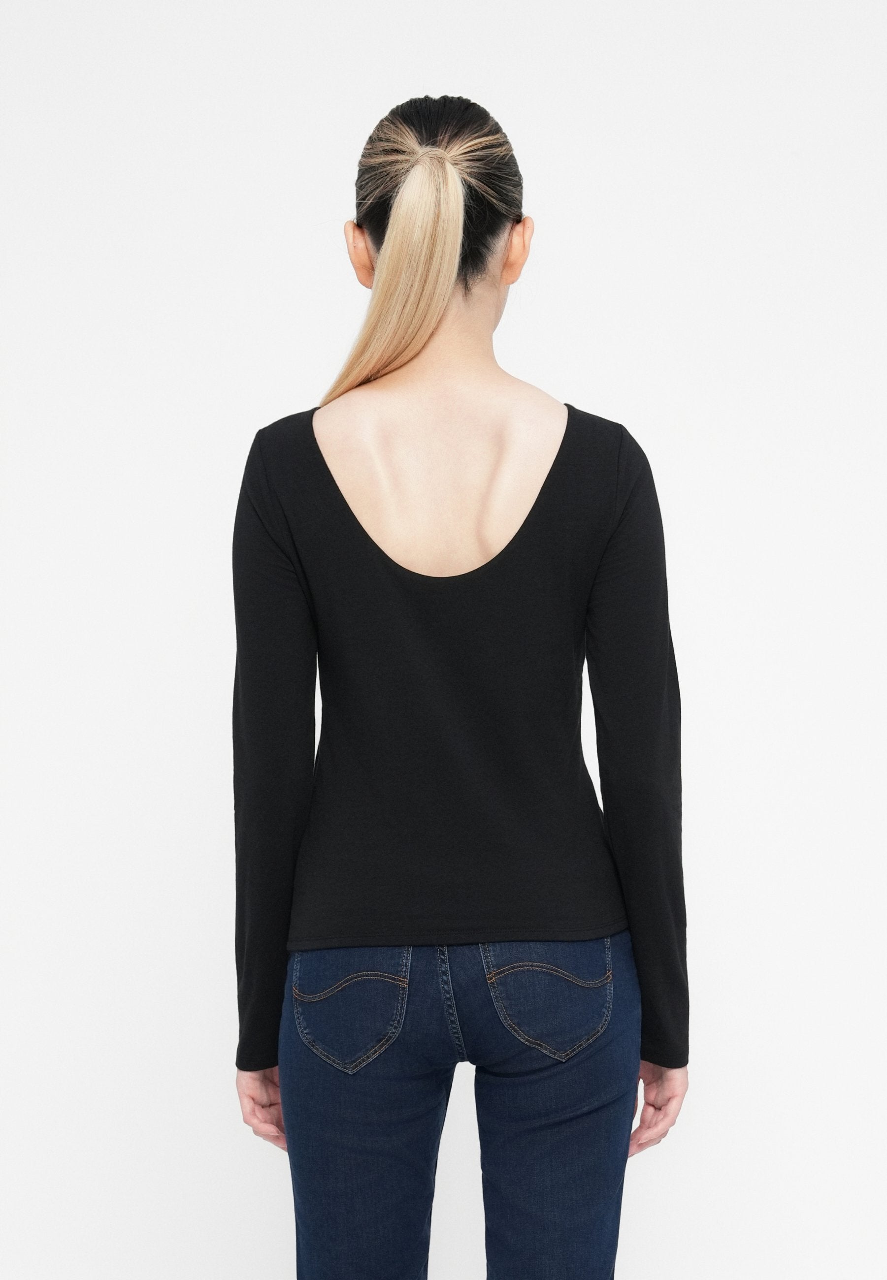 GAP BALLET BOAT