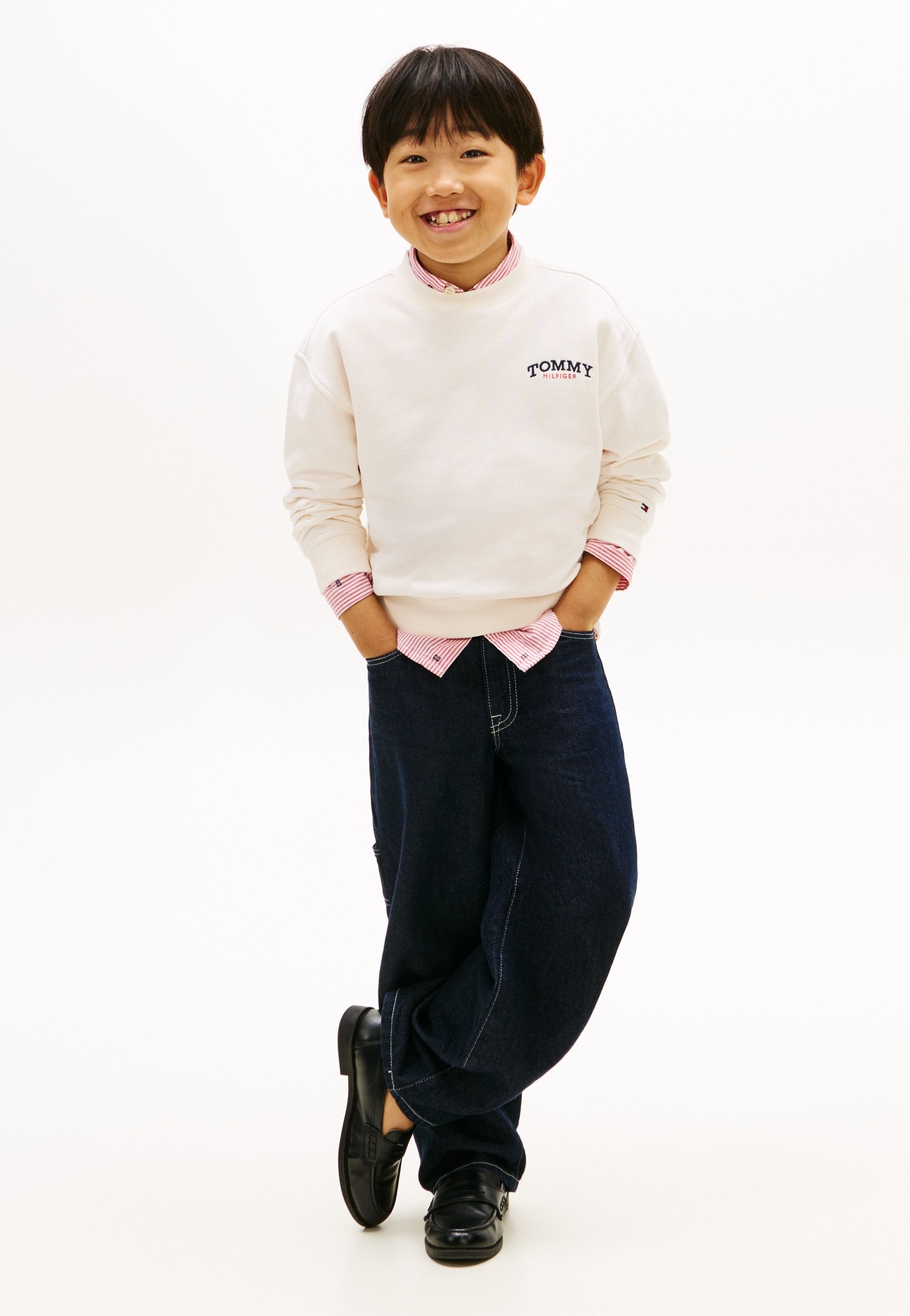 LOGO EMBROIDERY TERRY CREW NECK SWEATSHIRT Media 2
