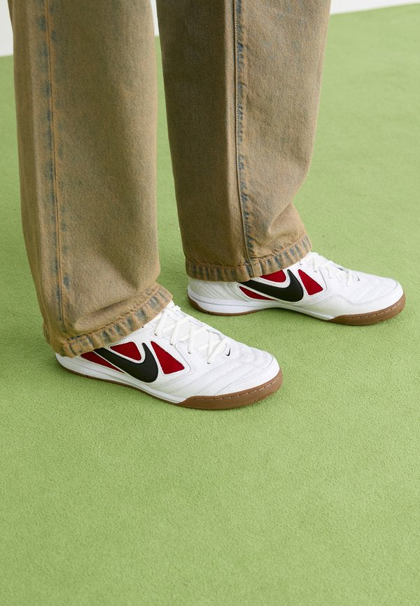 Nike Sportswear GATO UNISEX - Trainers - white/black gym/red gum/brown