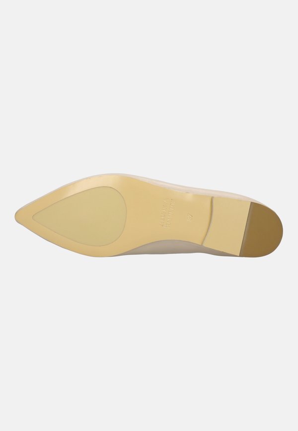 Melvin & Hamilton MELVIN & HAMILTON