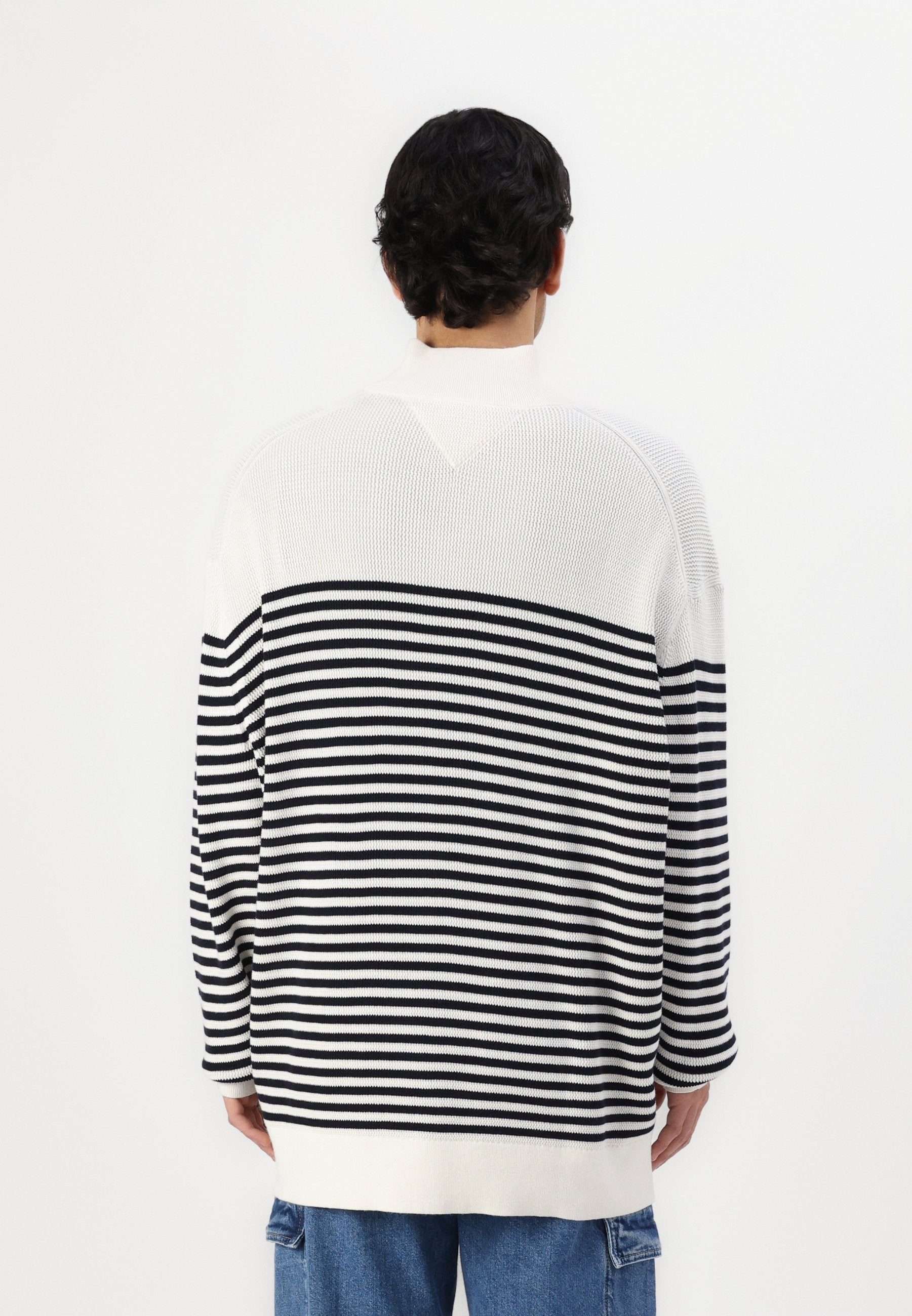 RACKING STRUCTURE ZIP MOCK Media 4