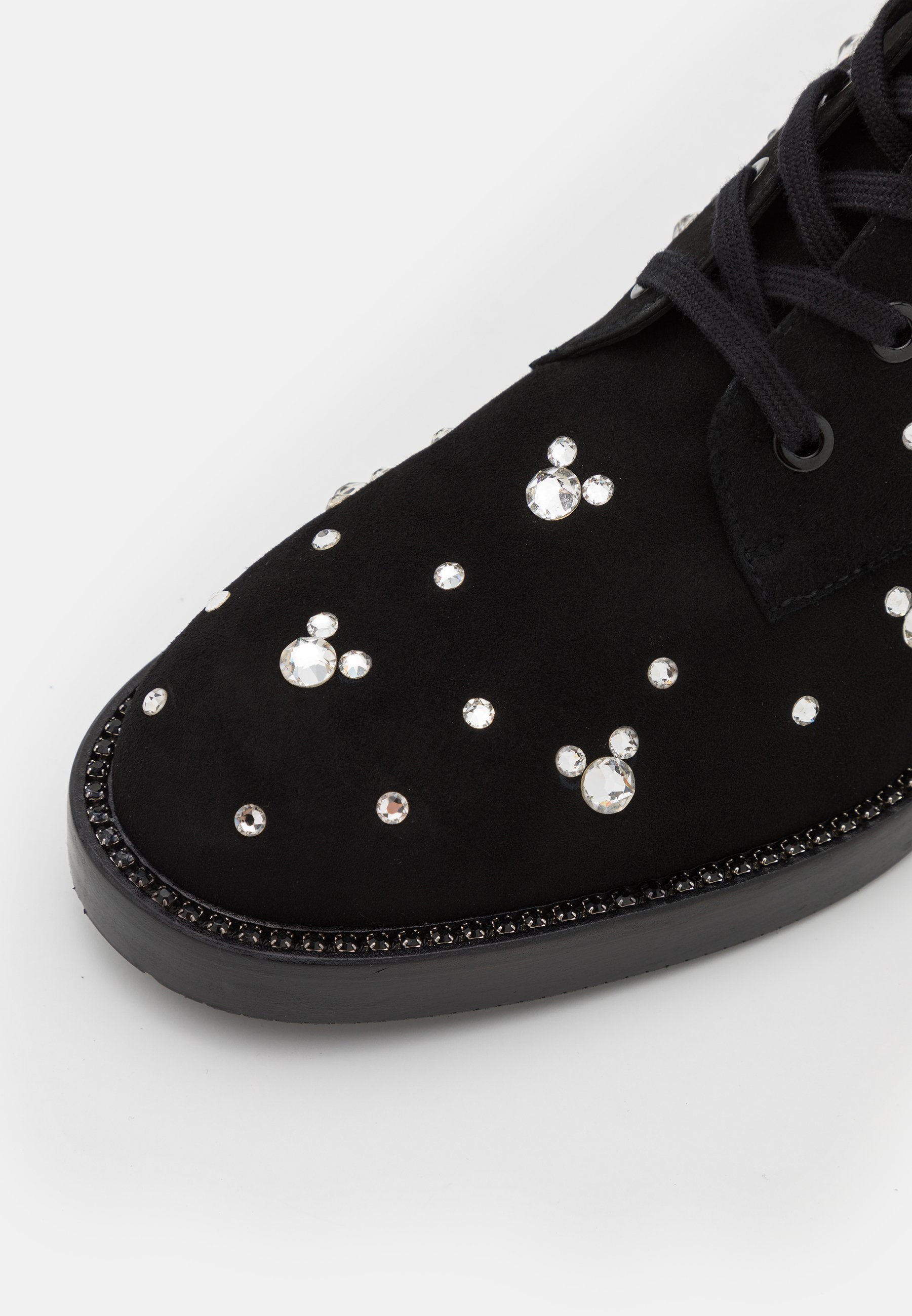 Stuart Weitzman DISNEY SONDRA
