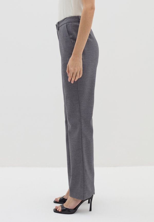 Stefanel FLARE-FIT