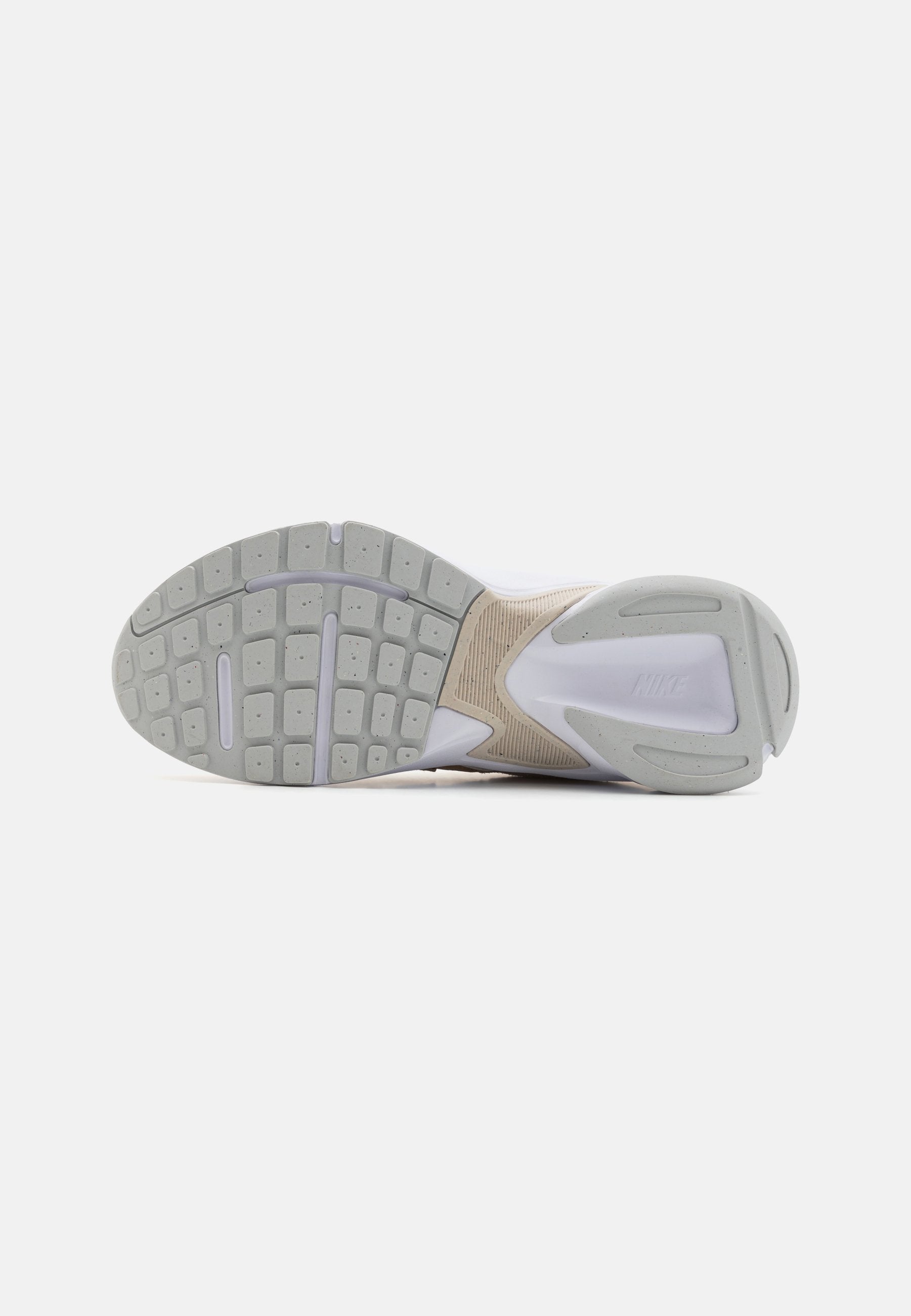 Nike Sportswear AL8