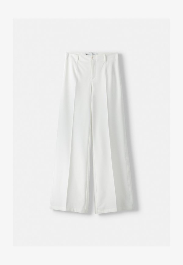 Bershka WIDE-LEG TAILORED - Trousers - white