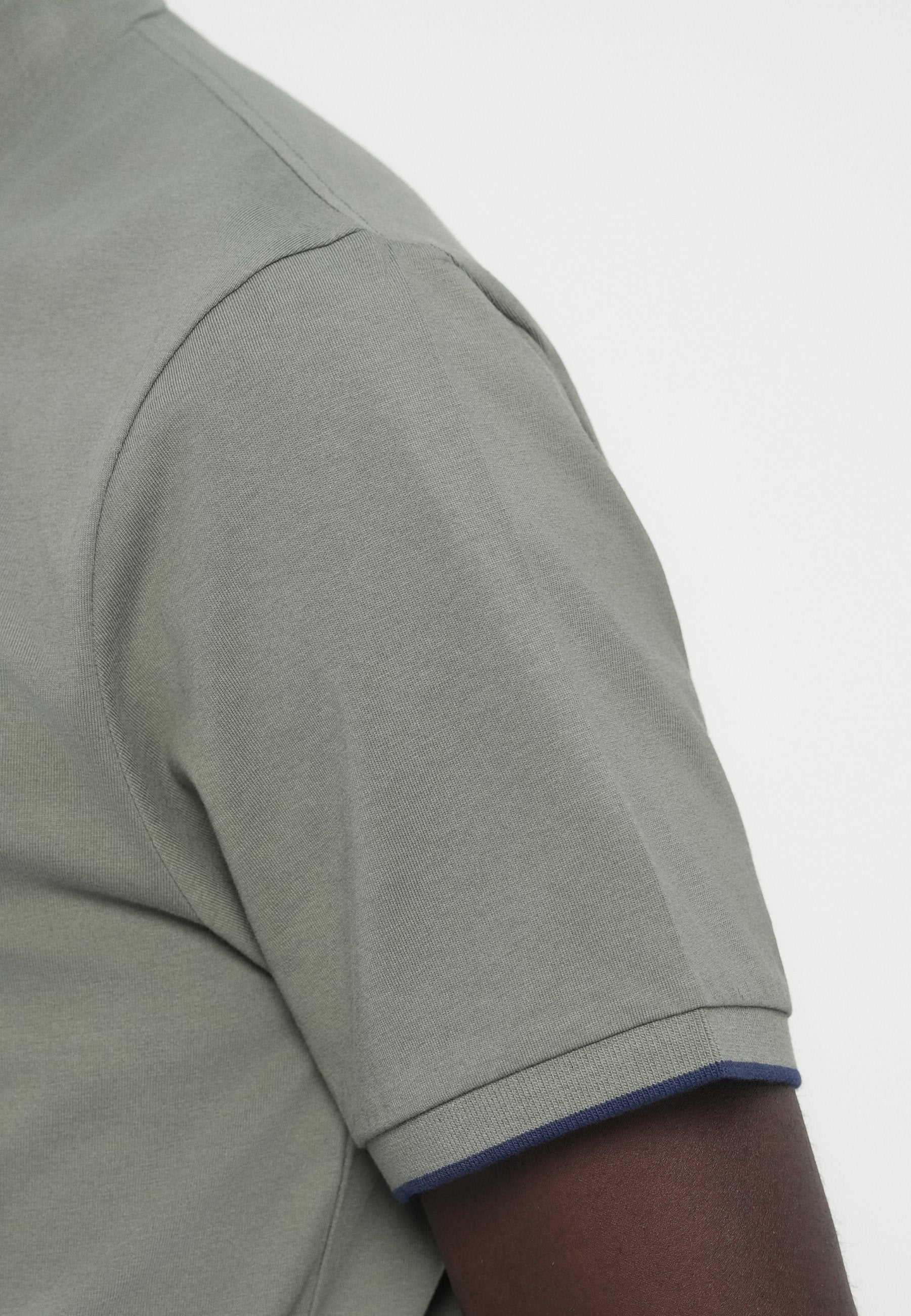Hackett London