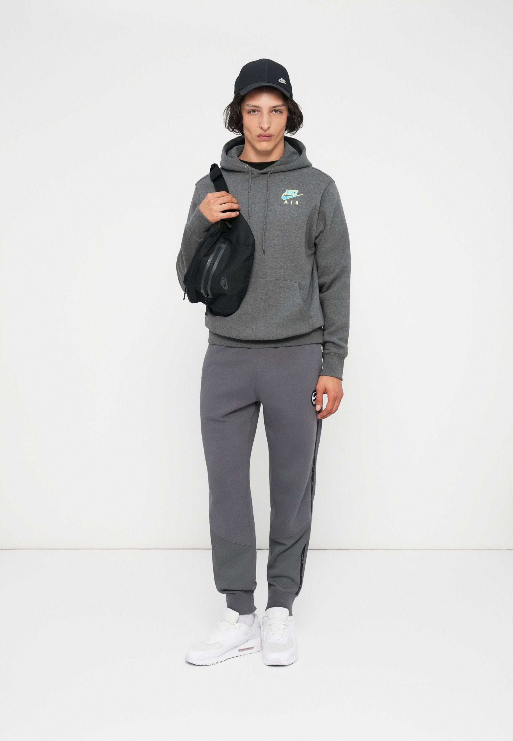 Nike Sportswear CLUB