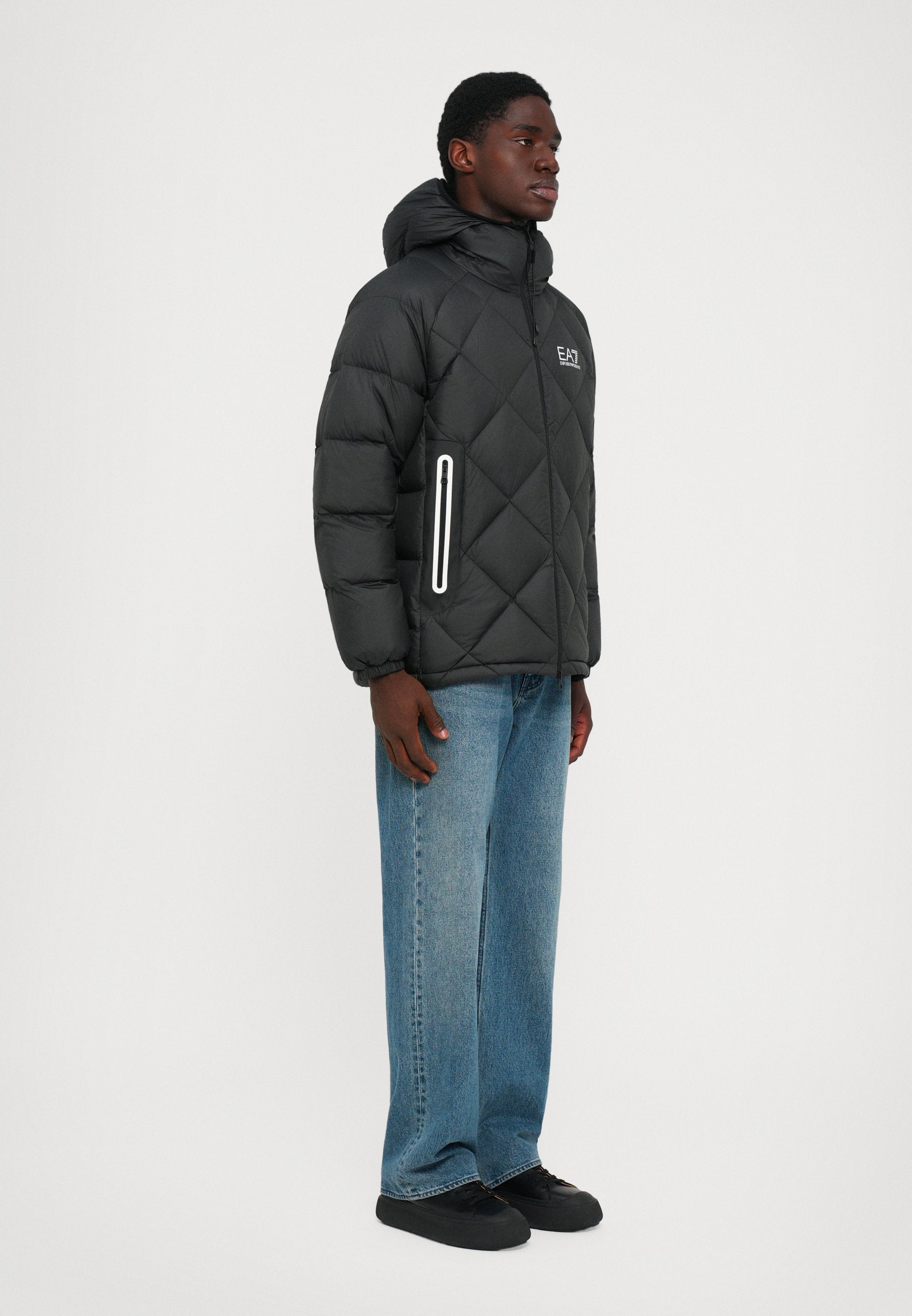 MOUNTAIN QUILTED JACKET Media 5