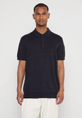 Marineblaues Polo-Shirt mit kurzen Ärmeln, Kragen, Knopfleiste mit drei Knöpfen, gerippter Textur und geradem Saum.