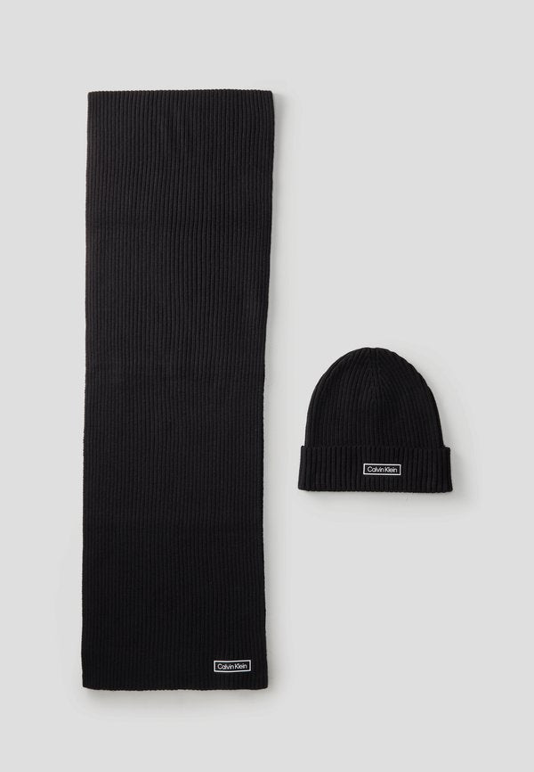 Calvin Klein PATCH CHUNKY SET - Beanie - black