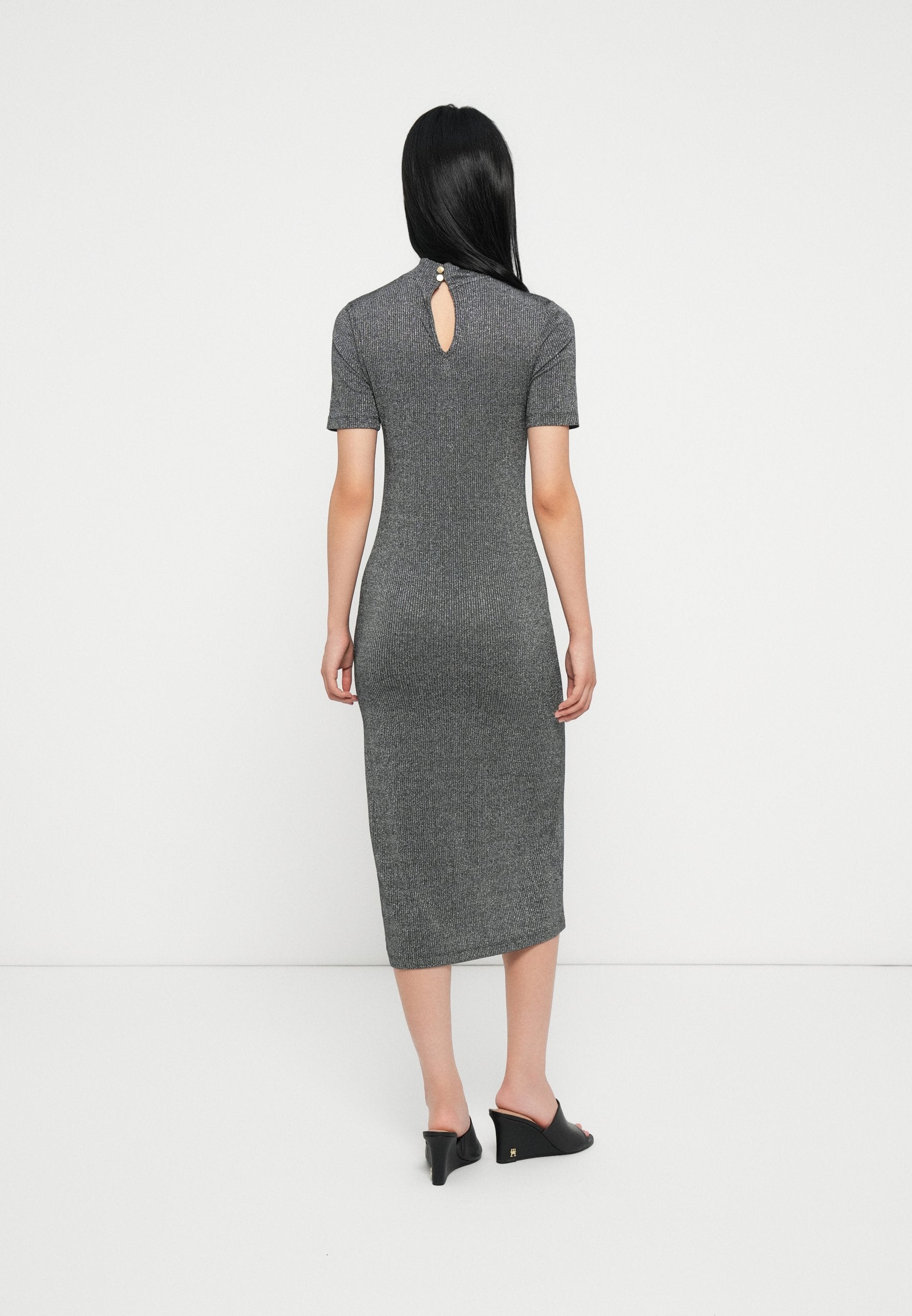 FESTIVE METALLIC SLIM MIDI BODYCON DRESS Media 4