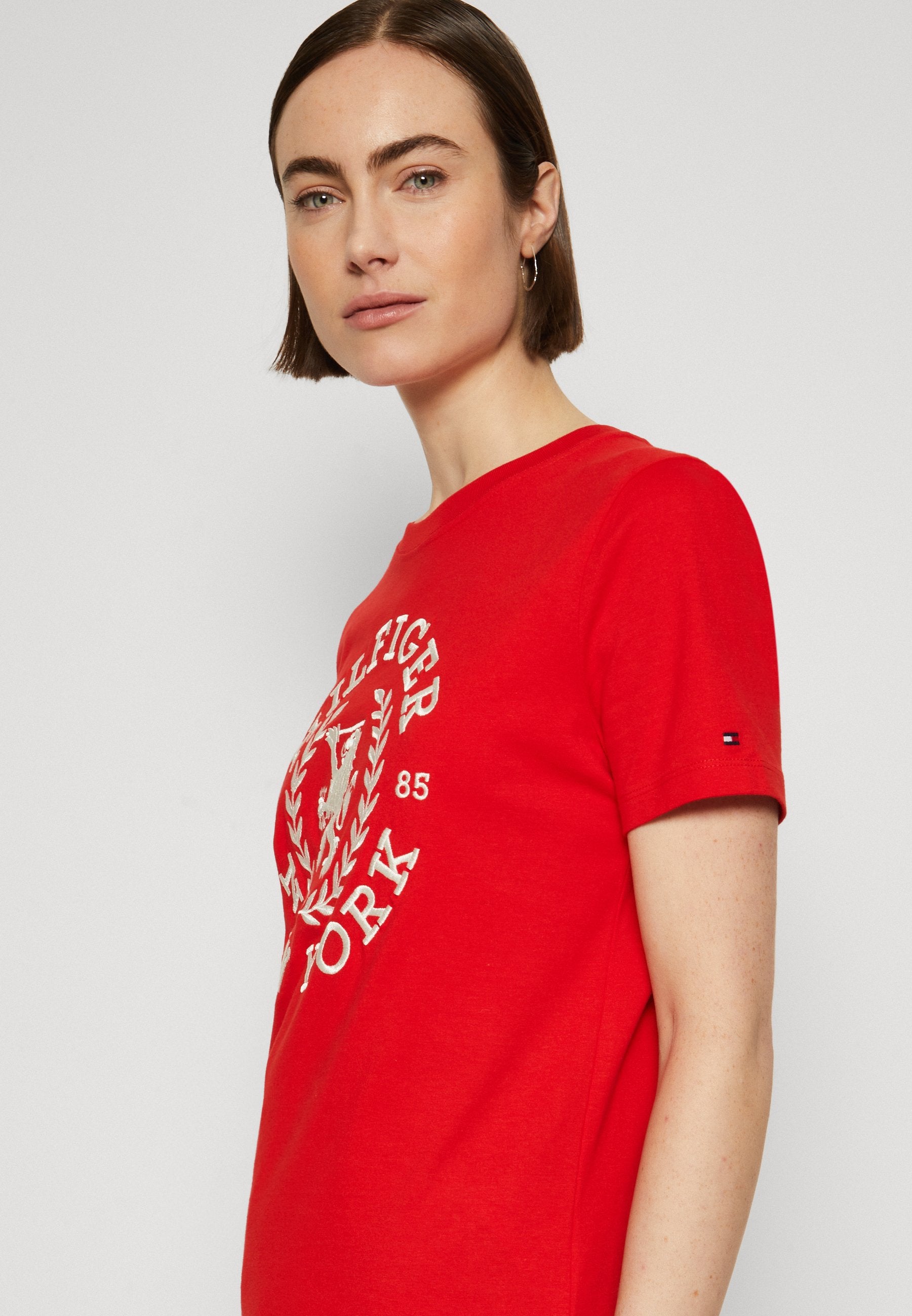 CREST TEE Media 5