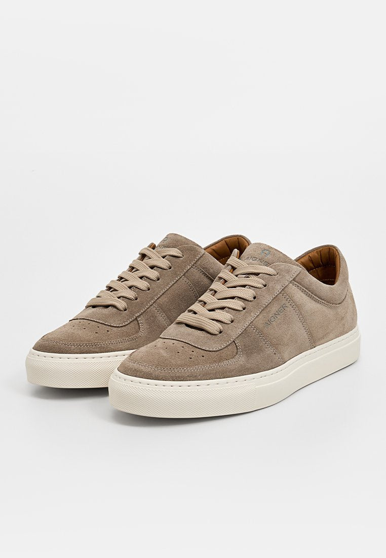 AIGNER DAVID