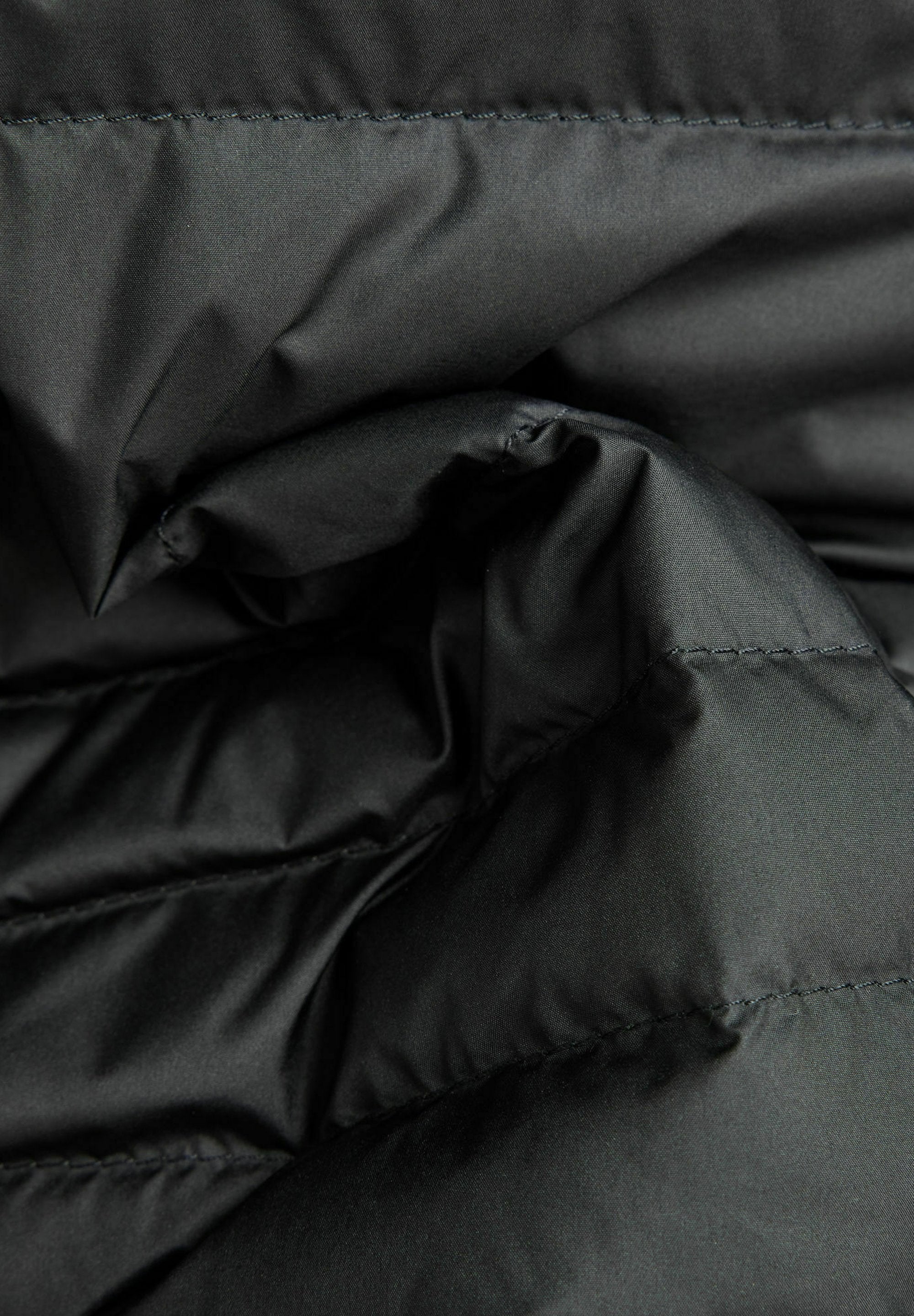 PACKABLE LIGHT WEIGHT Media 6