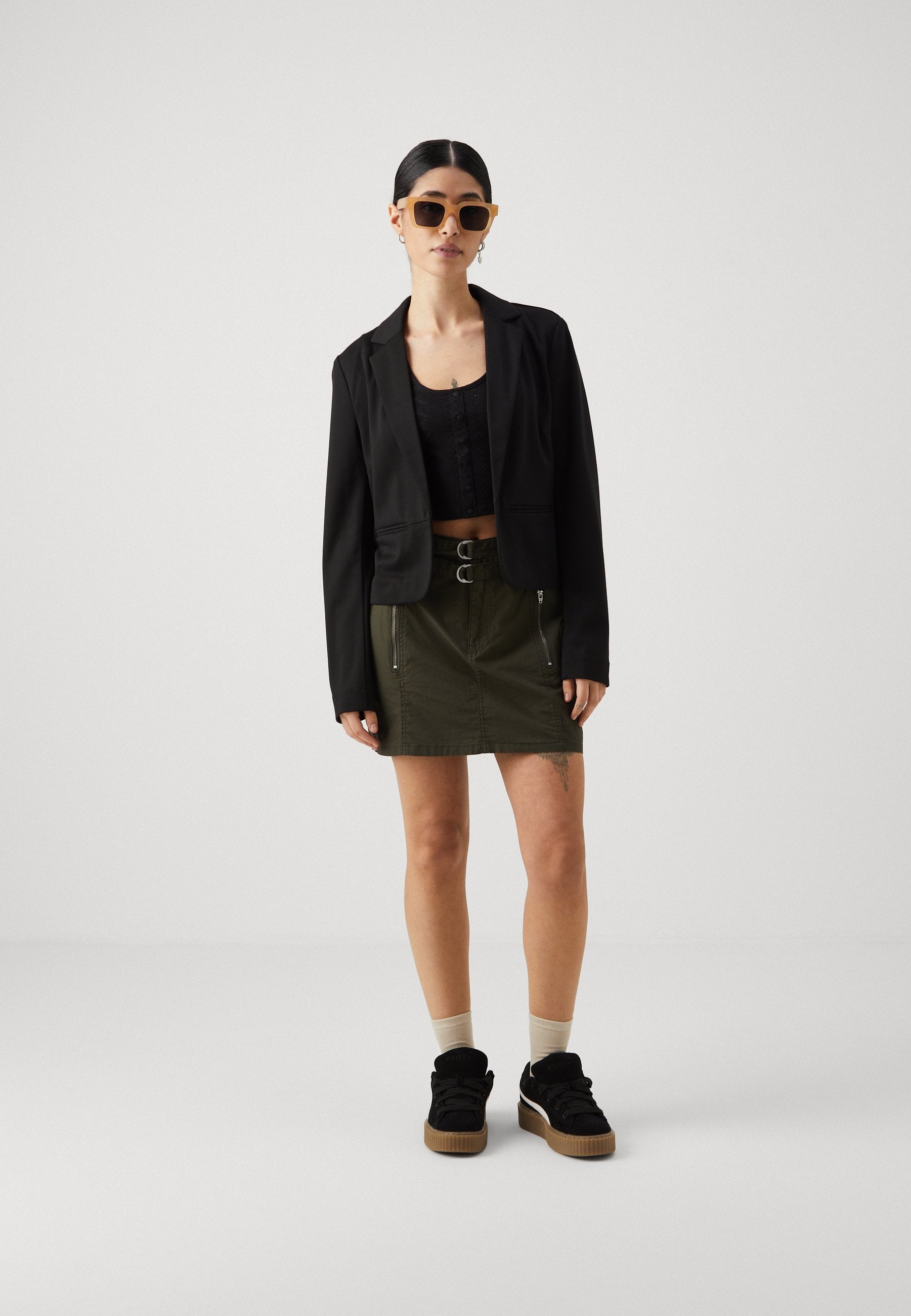 ONLSANNA CRISP SKIRT  Media 2