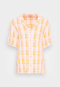 ROBYN SHIRT Media 1