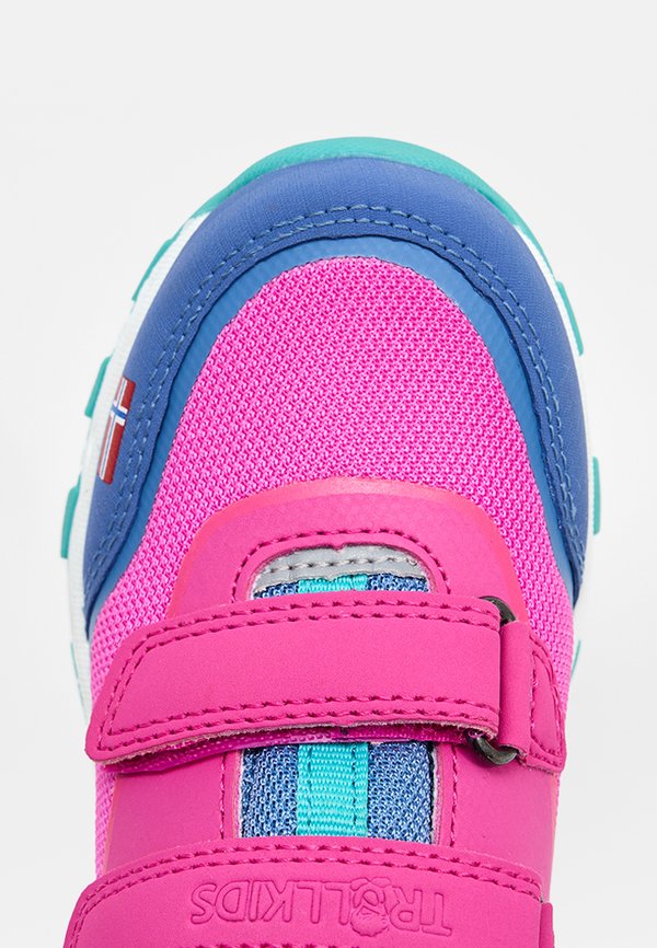 TROLLKIDS WATERPROOF HIKING SHOES UNISEX